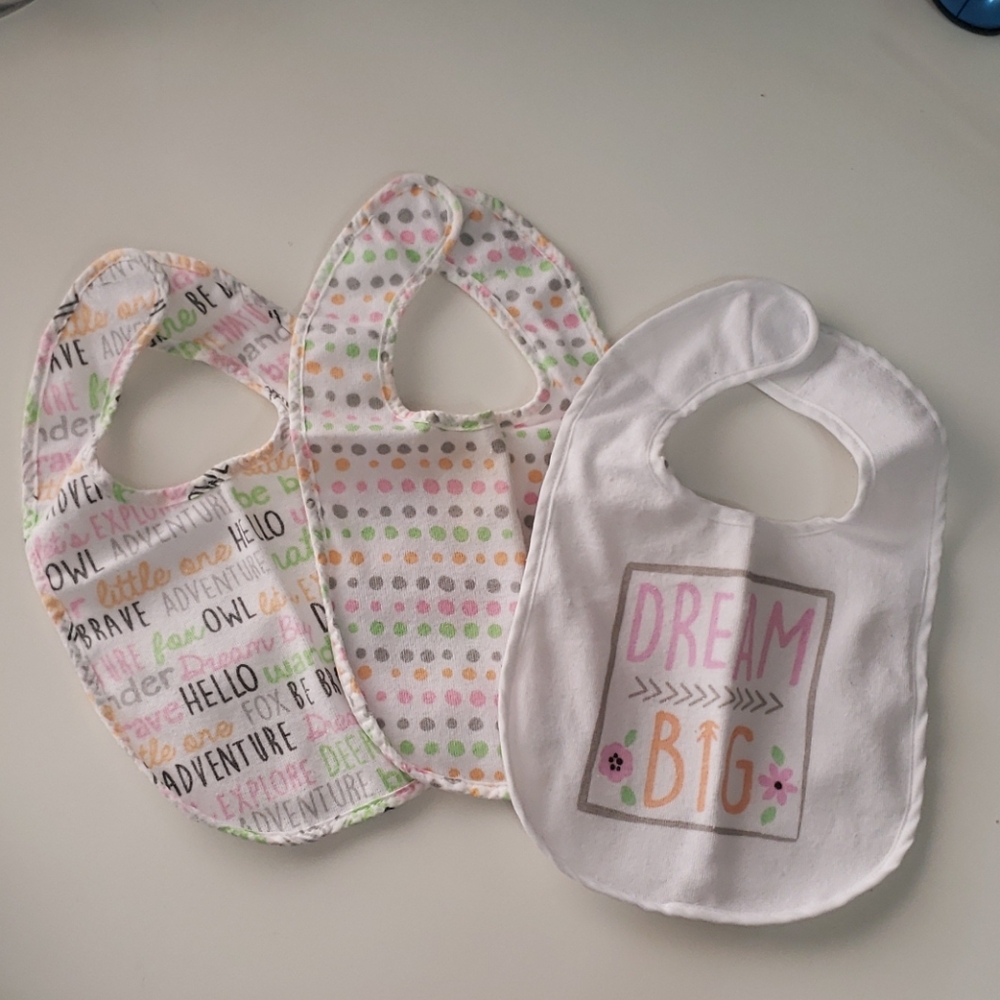 ❗️SOLD OUT ❗️6 Baby Girl BIBS